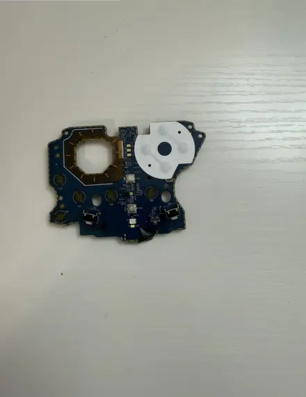 Board 02, controller sub-board: nothing worth pulling.